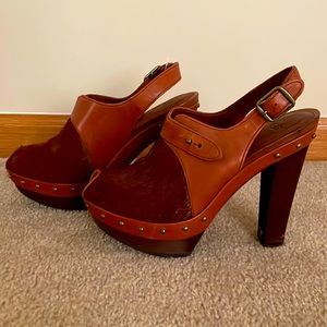 NWOT Ugg peep toe heels. Women’s size 6.5